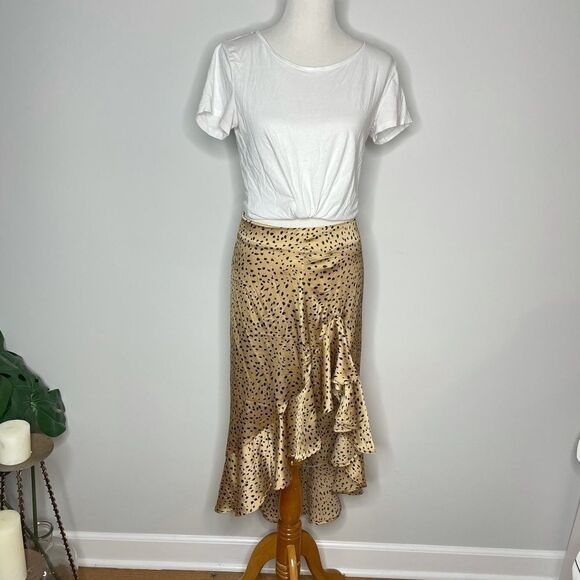 Forever 21- Silk Cheetah Printed Skirt with ruffle - Picture 1 of 2